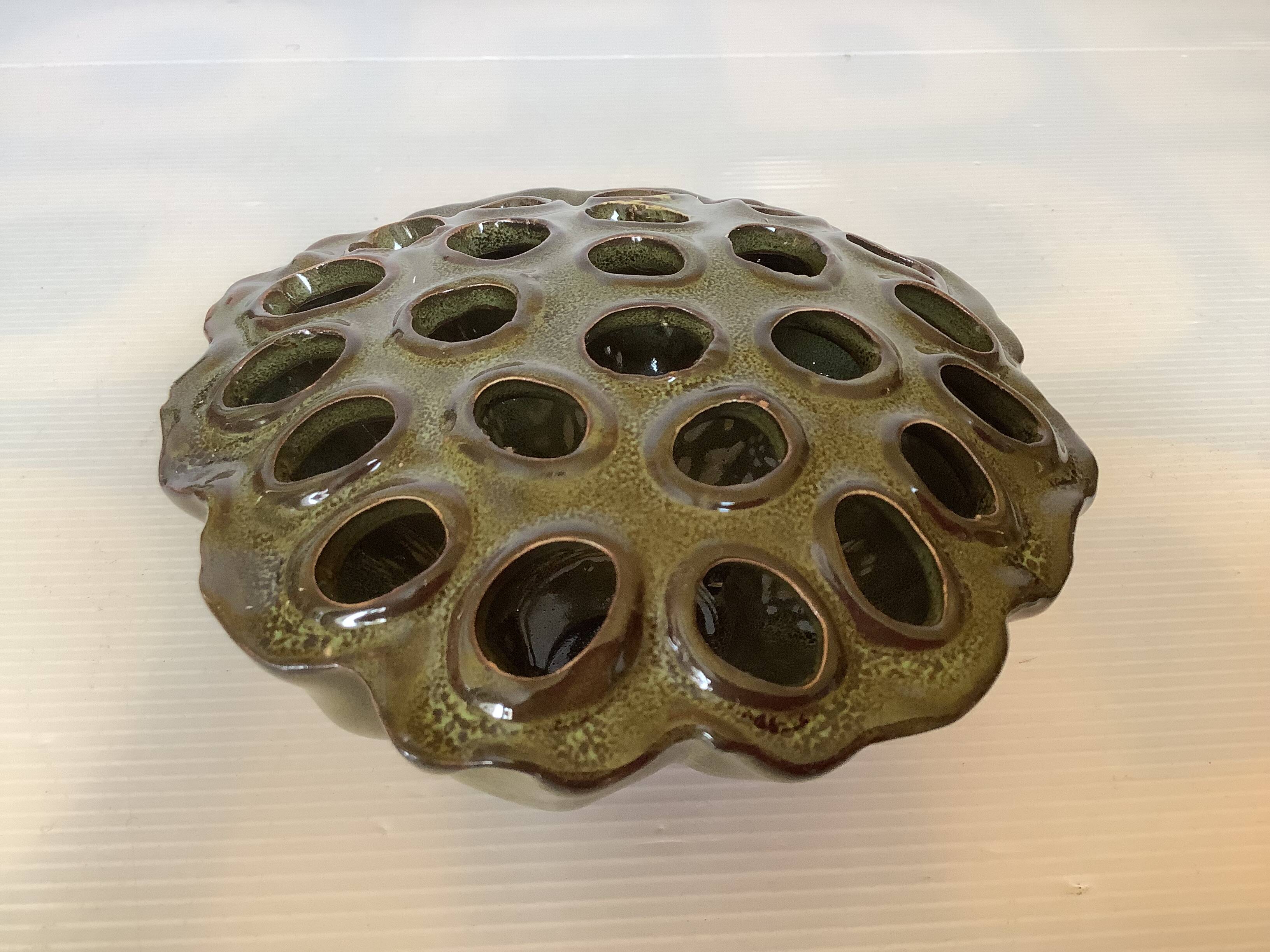 Pique fleurs vase vert kaki