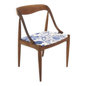 Scandinavian teak chair "Model 16", Johannes Andersen, Denmark, 1960