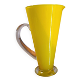 Pichet, vase artisanal en verre jaune