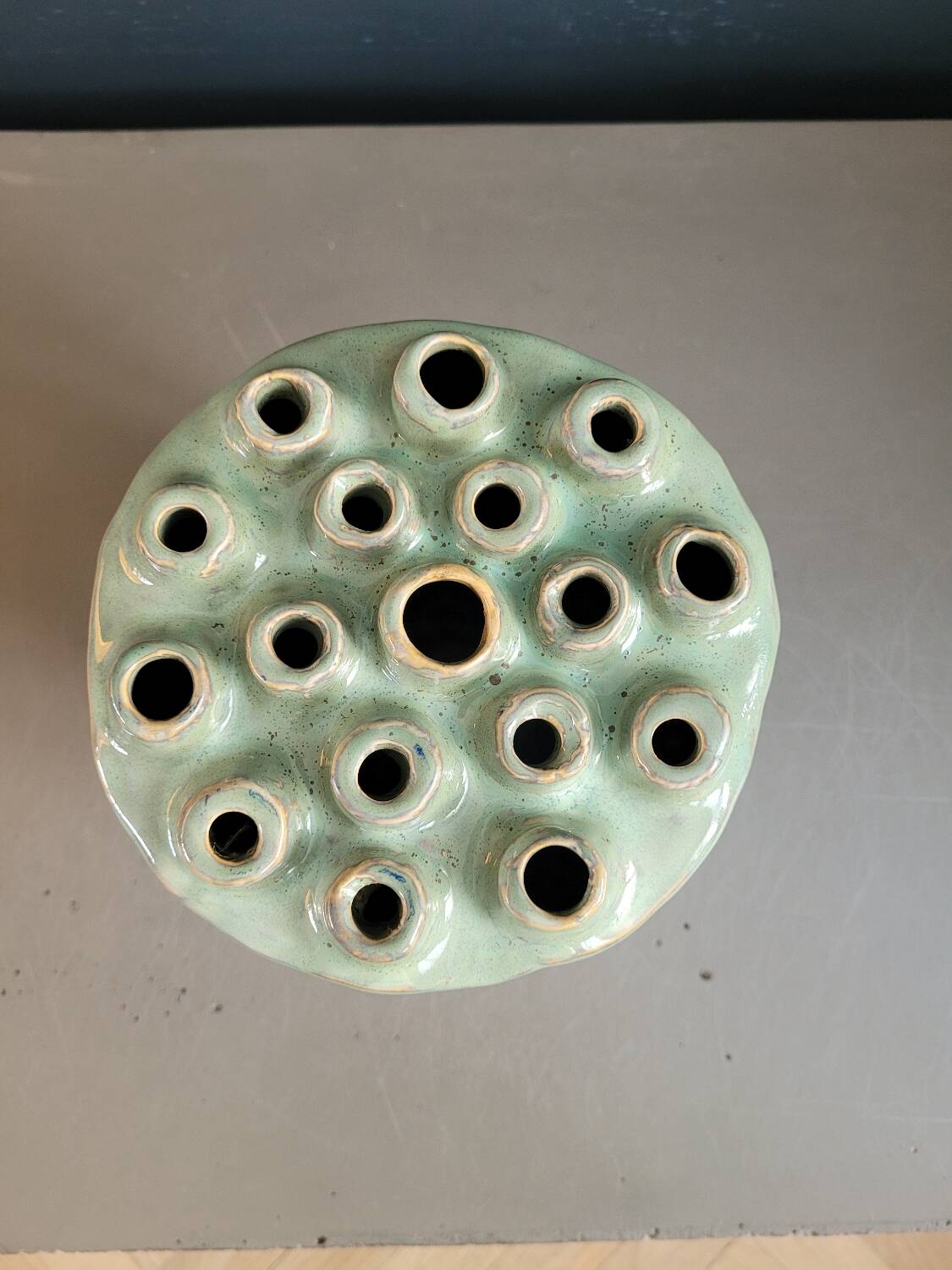Pique-fleurs en céramique- Vase
