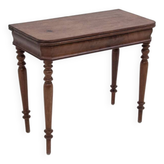 An antique karciak table from around 1890