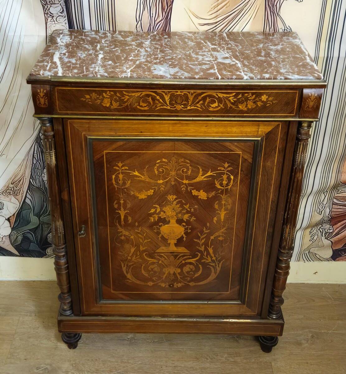 Support furniture inlaid with precious wood (Boulle style), Napoleon III period.