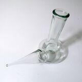 Ancienne carafe à vin en verre