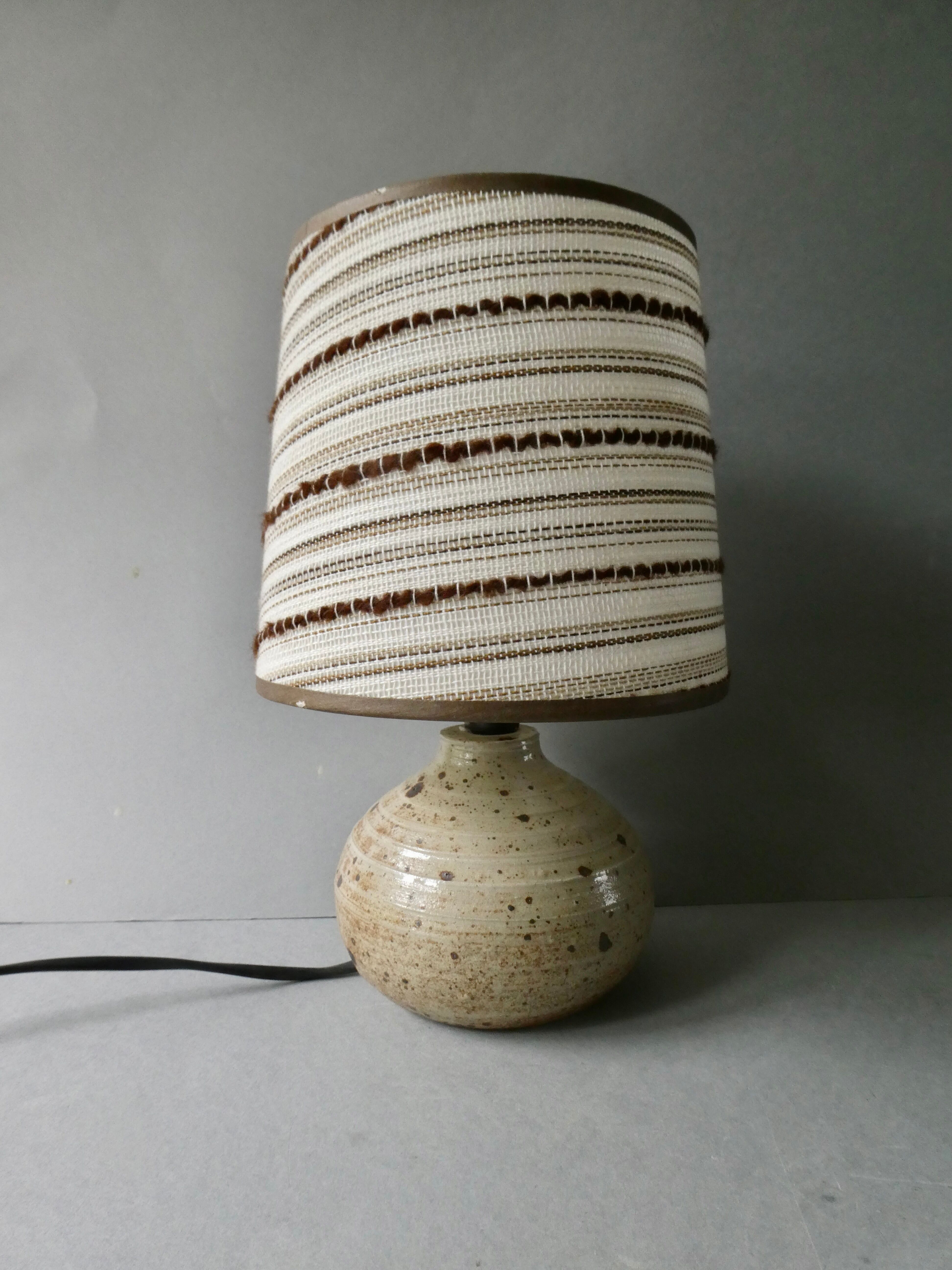 Stoneware lamp with its lampshade