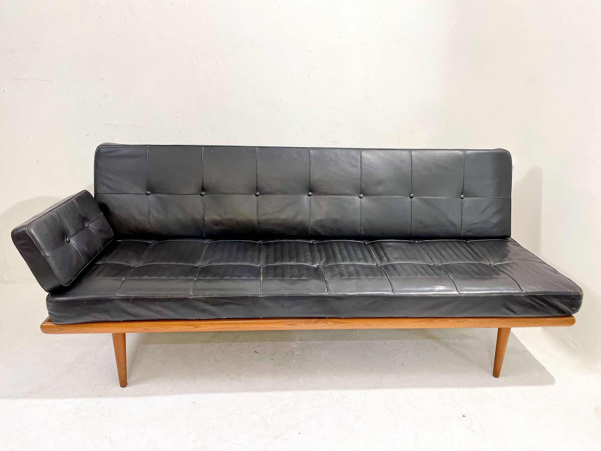 Modern Minerva sofa by Peter Hvidt & Orla Mølgaard Nielsen for France & Son Denmark, 50s