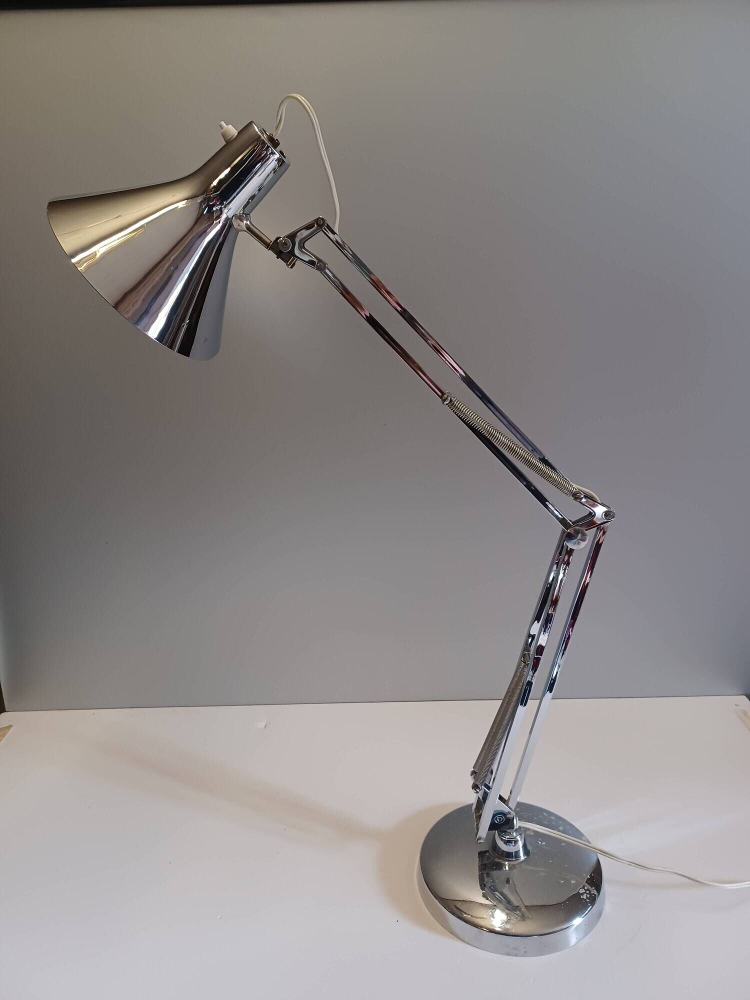 Luxo L4 Lamp - By Jacob Jacobsen Very beautiful Luxo model L4 lamp by Jac