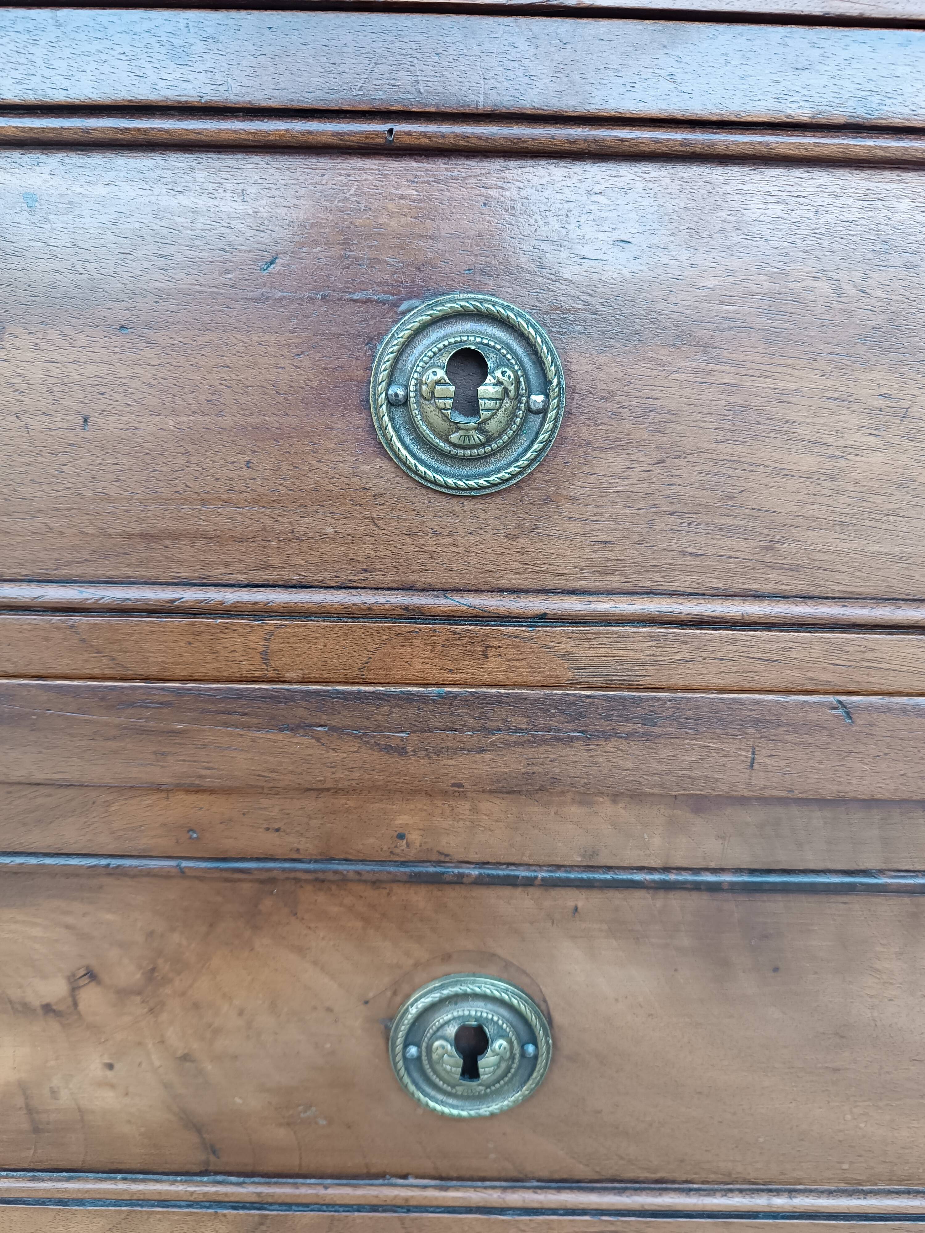 Louis XVI chest of drawers in walnut, 19th century
