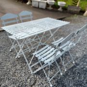 Salon de jardin pliant en fer patiné blanc