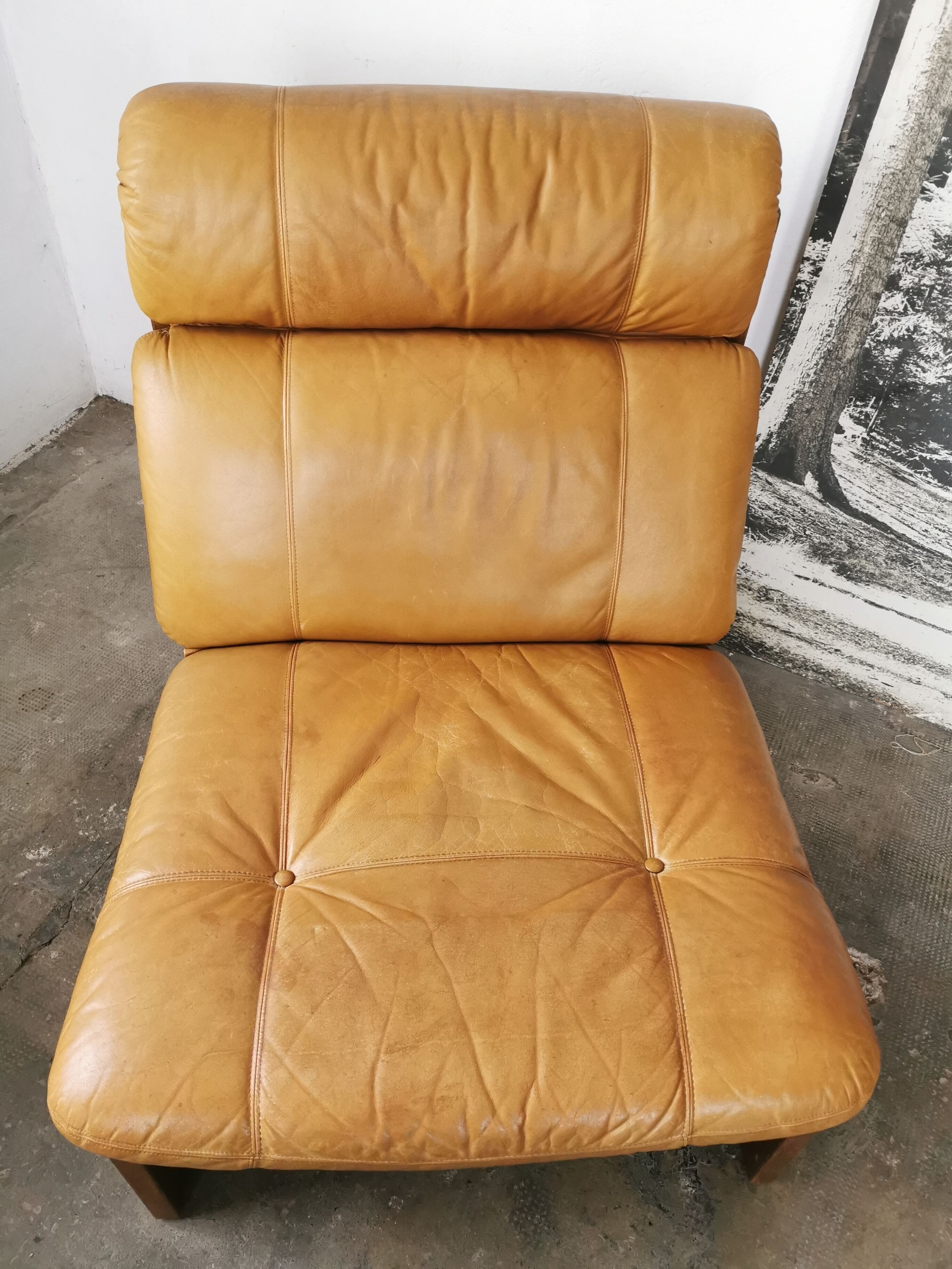 Tawny leather heater