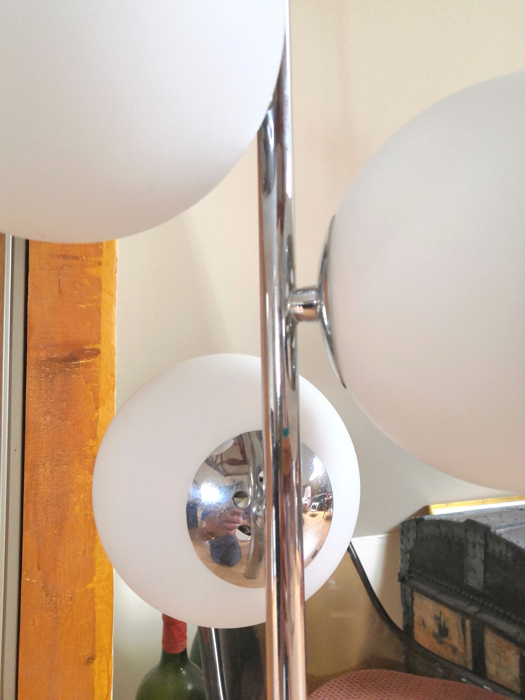 Suspension cluster 3 round opalines and stainless steel design 70s