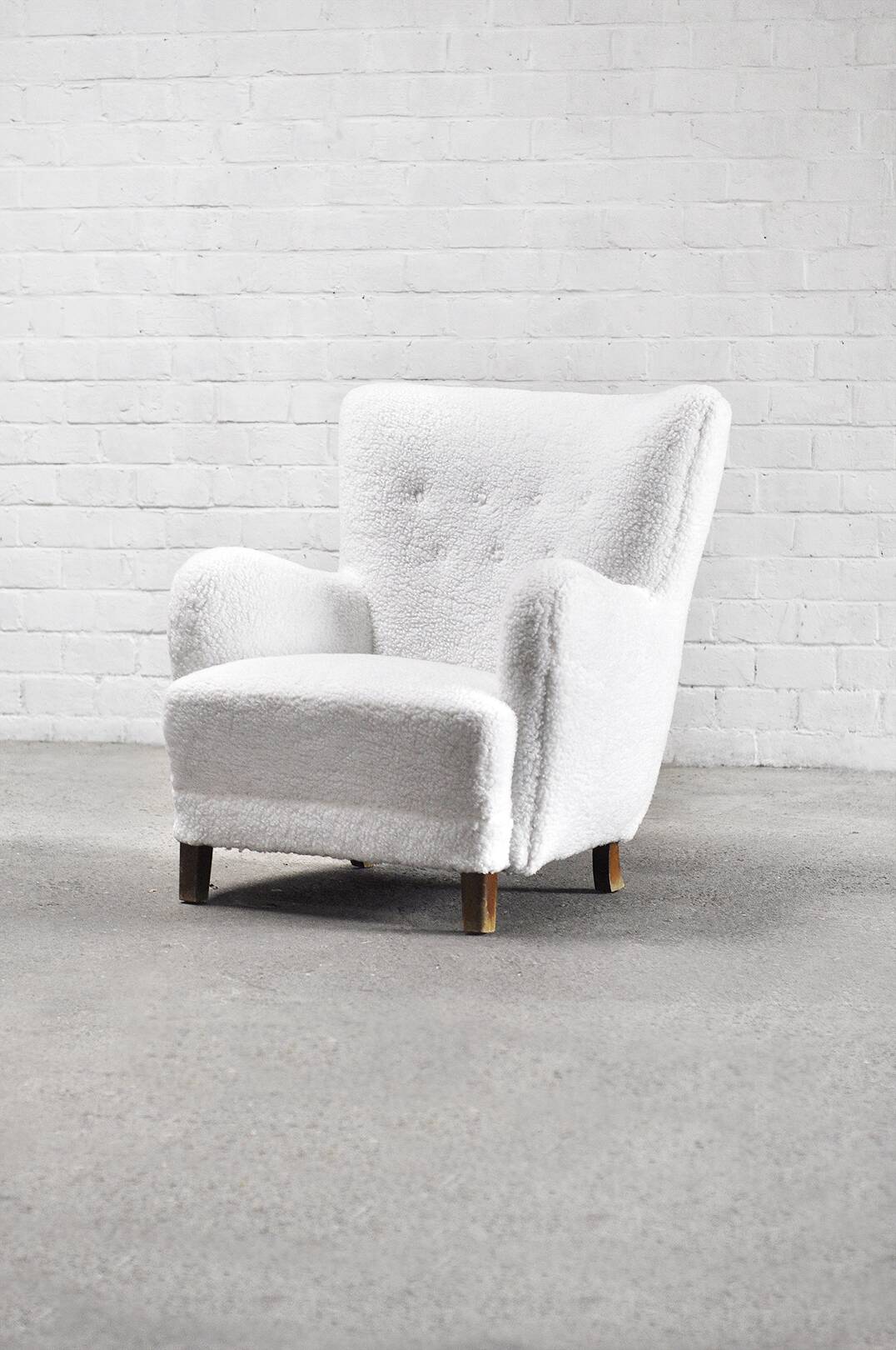 Fritz Hansen Model 1669 Lounge Chair In White Wool, Denmark 1940's