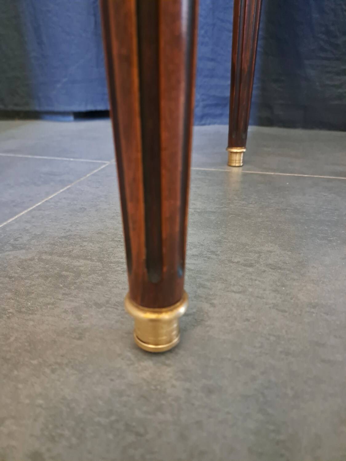 Mahogany and marble bouillotte table