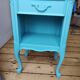 Chevet vintage style Louis XV peint en bleu