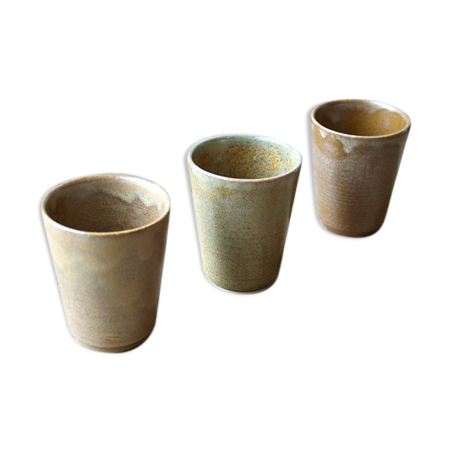 3 glasses/pots in sandstone
