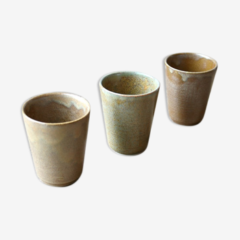 3 glasses/pots in sandstone