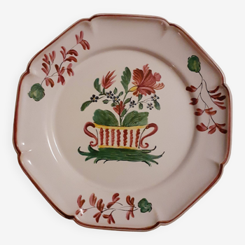 Plate decorated with retro flowers Gien