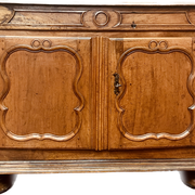 Buffet de stryle Louis XIV en noyer massif XIX siècle