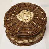Rustic wicker pan