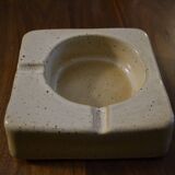 Square ashtray sandstone of the marsh
