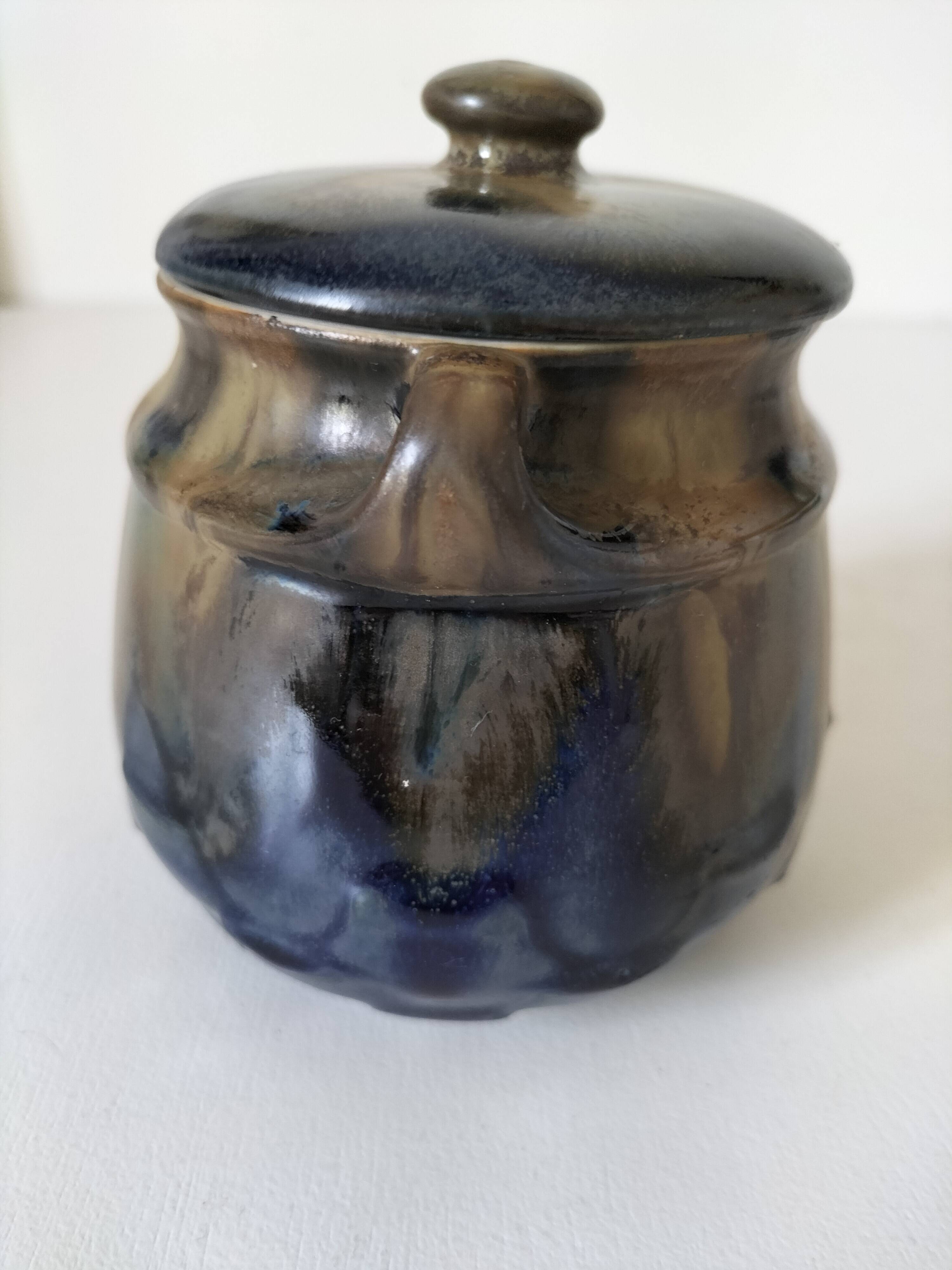 Sucrier en grès flammé Denbac signé – reflets bleu nuit et bronze