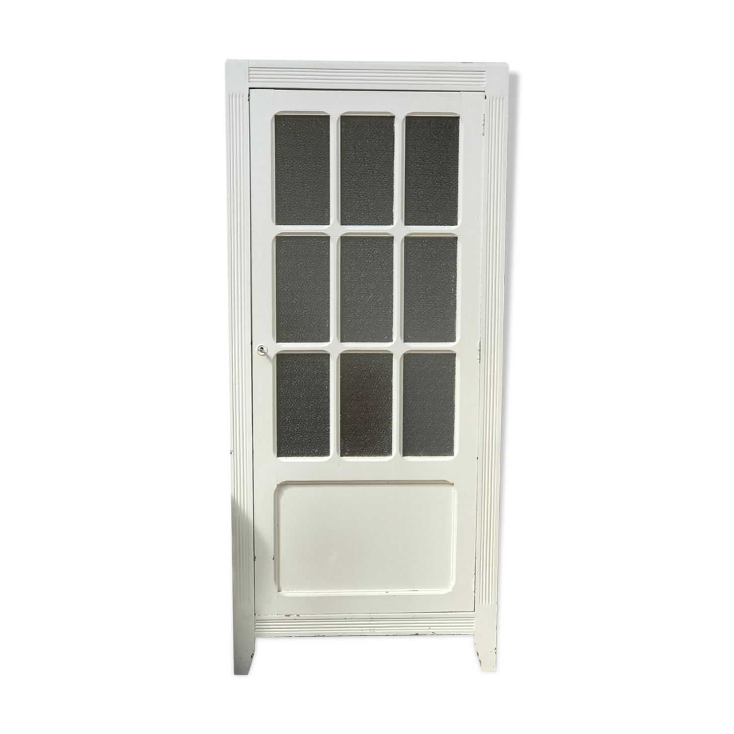 Glass-glazed parisian wardrobe