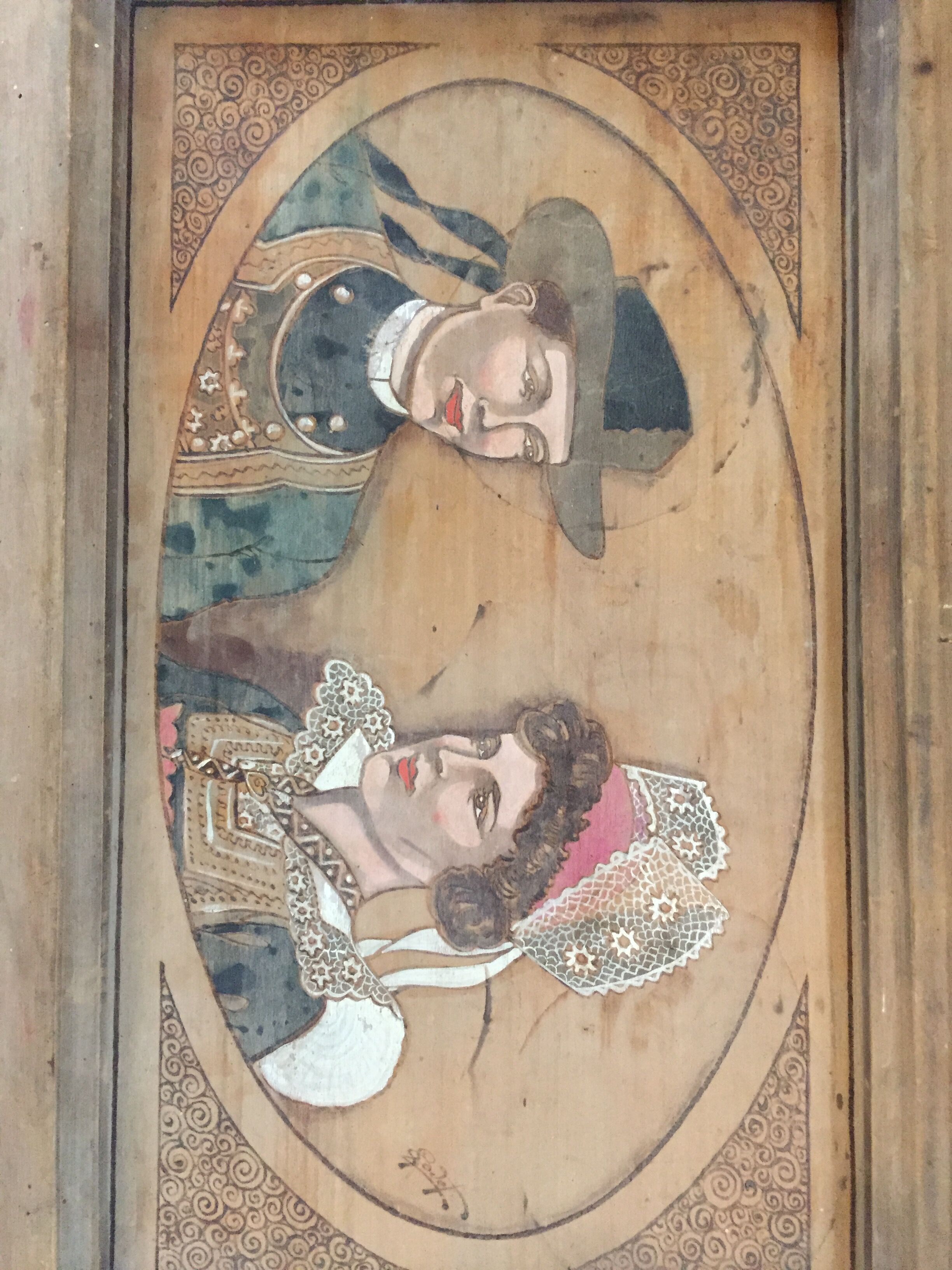 Pyroengraved and painted tray Breton couple