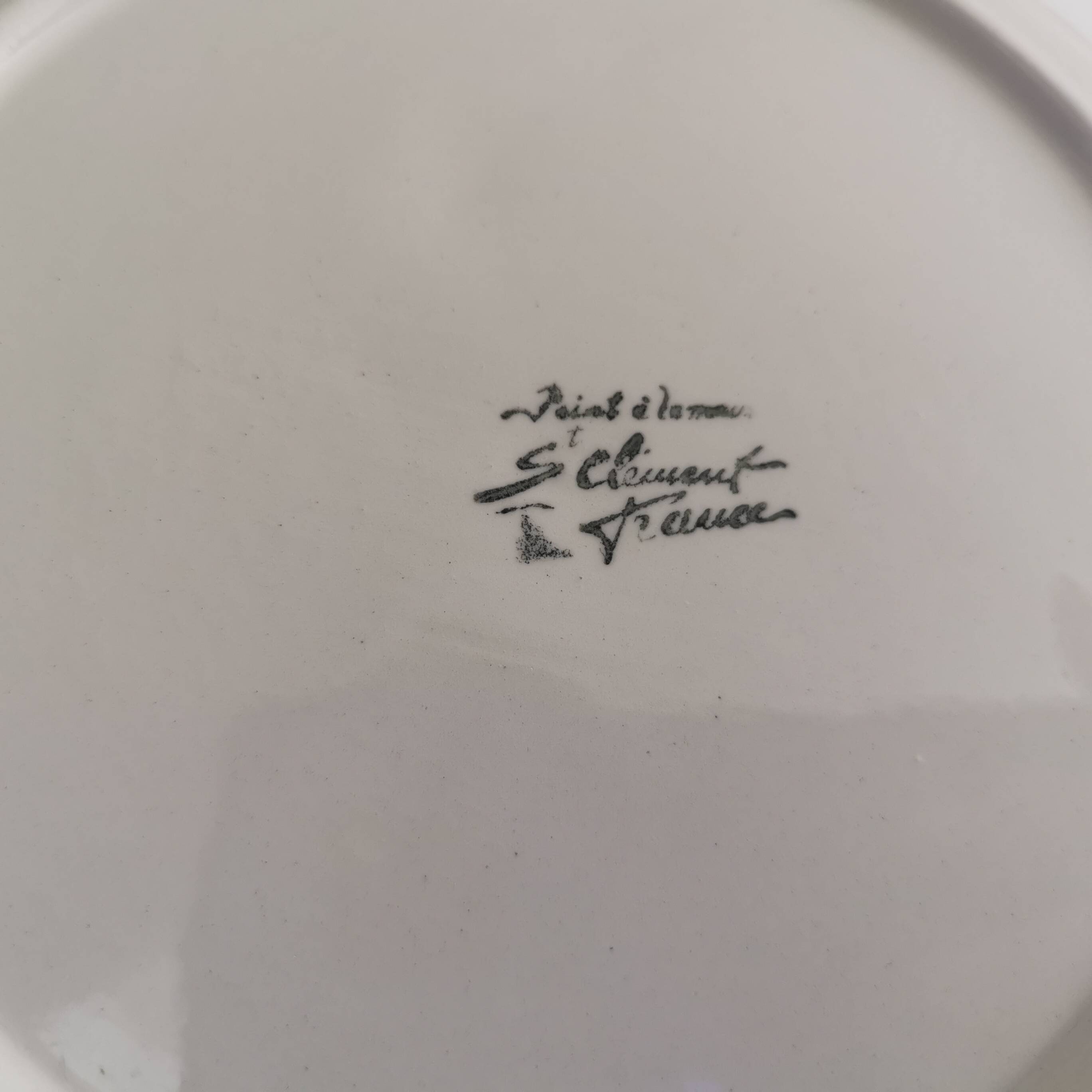 Small Saint Clement ceramic plate with pear fruit decor