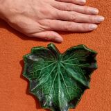 Retro leaf pocket emptier