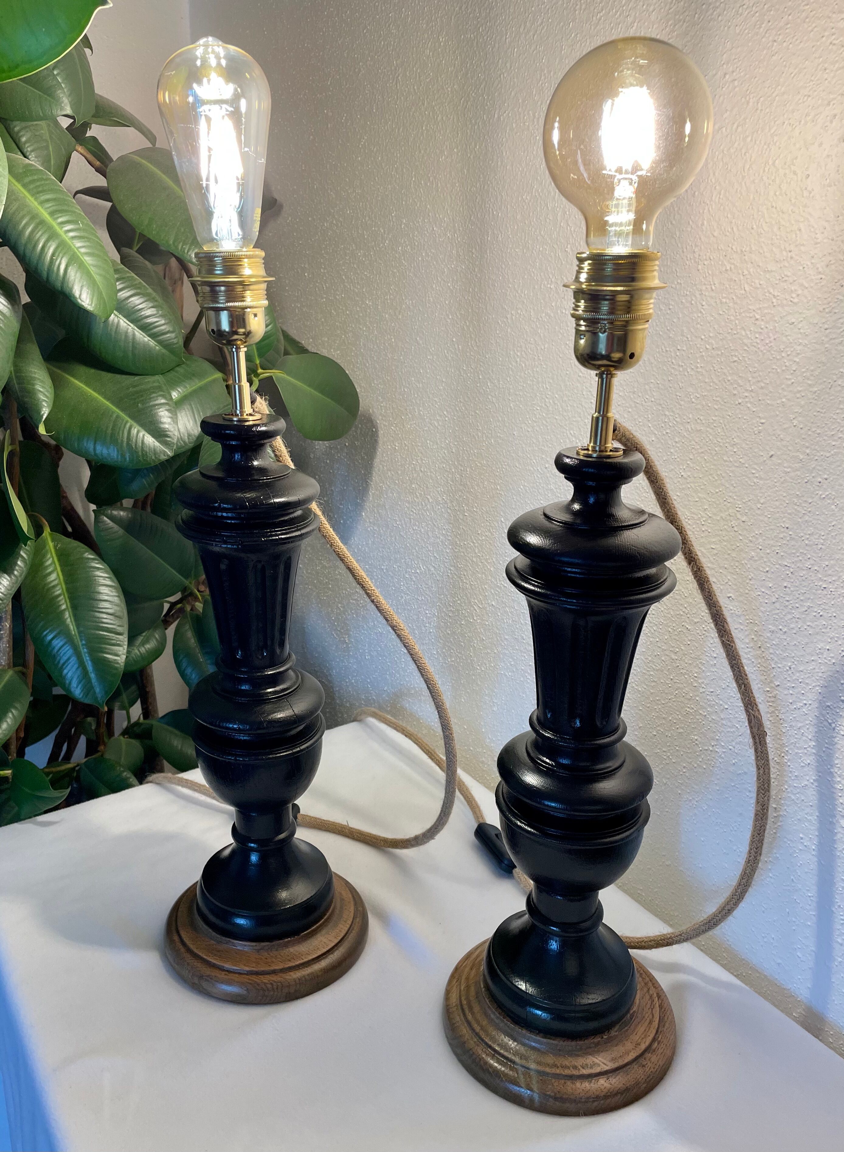 2 pieds de lampe bois et noir