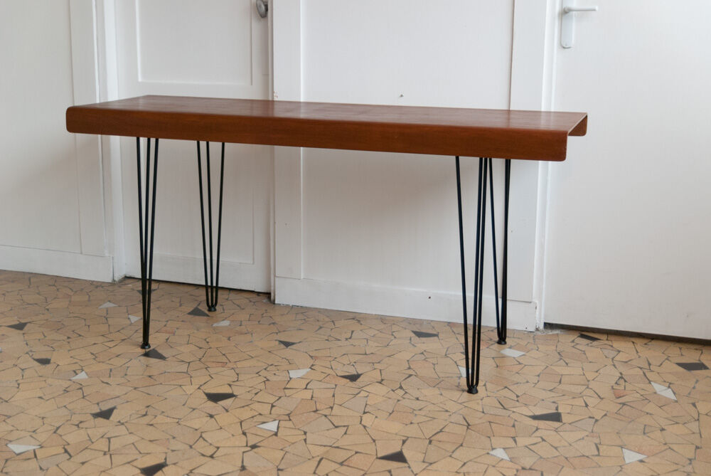 Vintage hairpin office