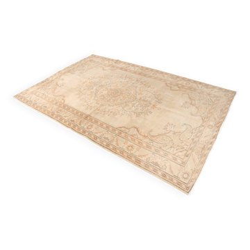 Tapis en laine anatolien vintage neutre