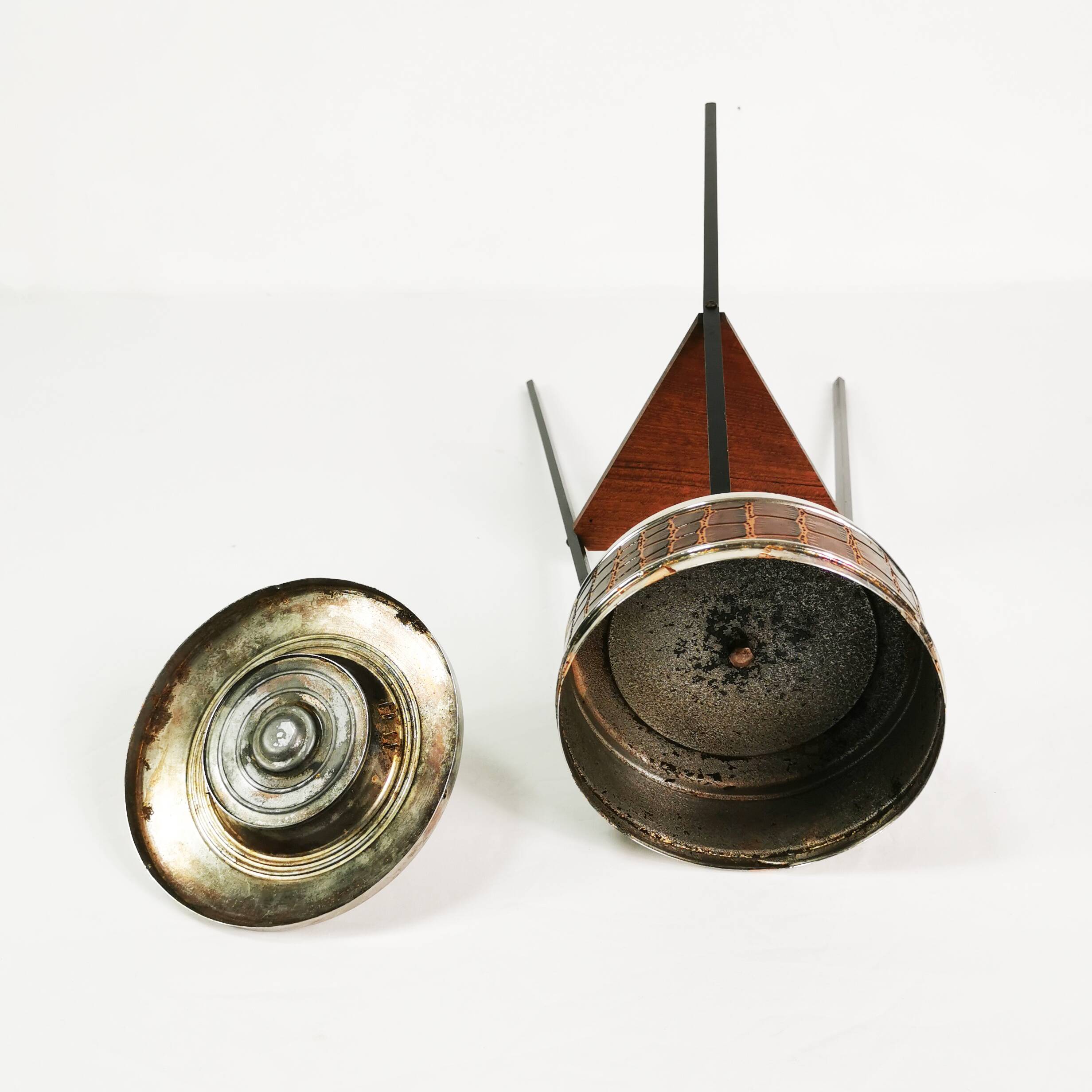 Modernist floor ashtray, Germany, 1970s.