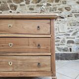 Antique chest of drawers