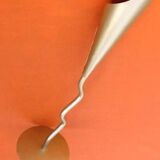 Cornet sculpture (large model) Twisted foot Gold-colored metal