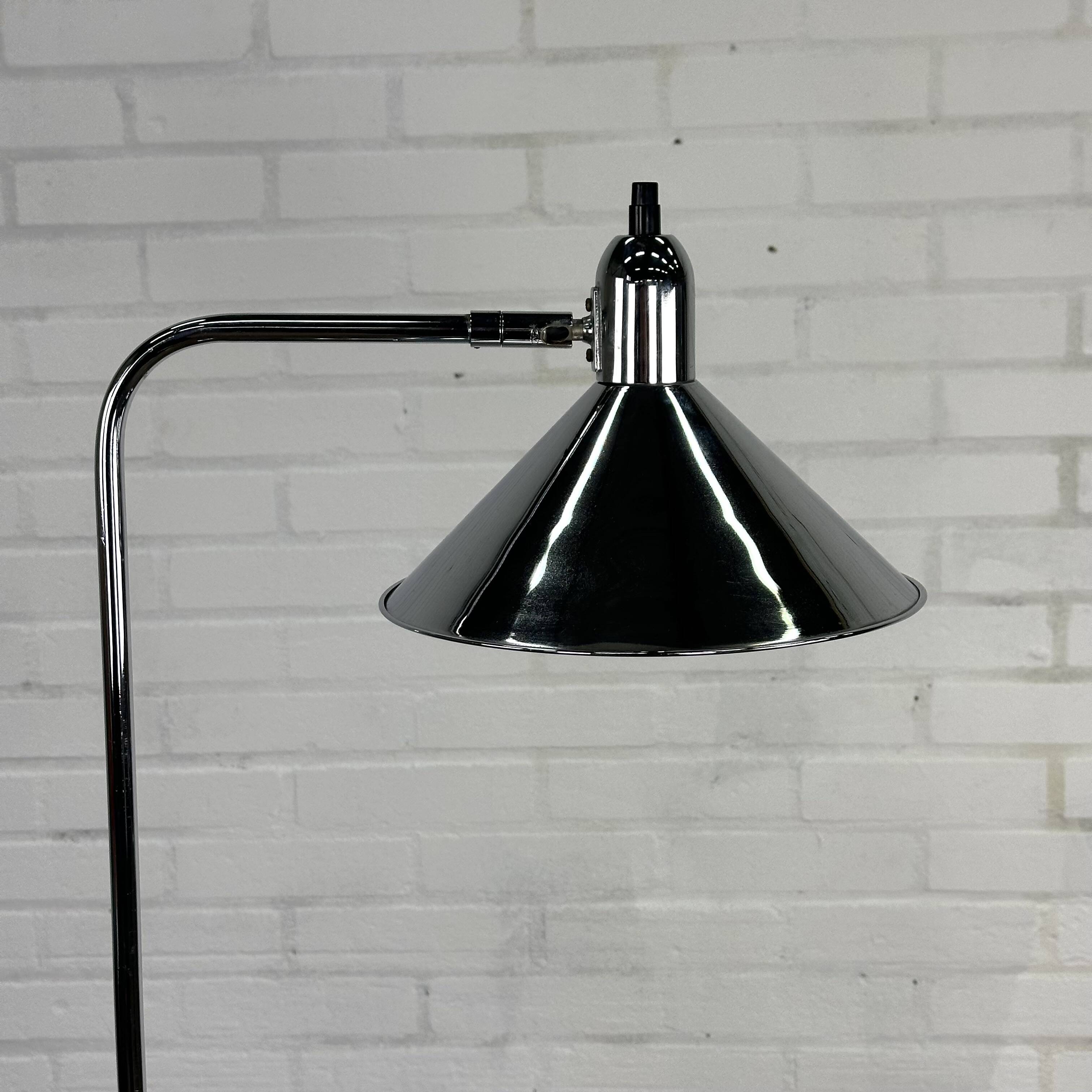 Koch & Lowy lampadaire chromé
