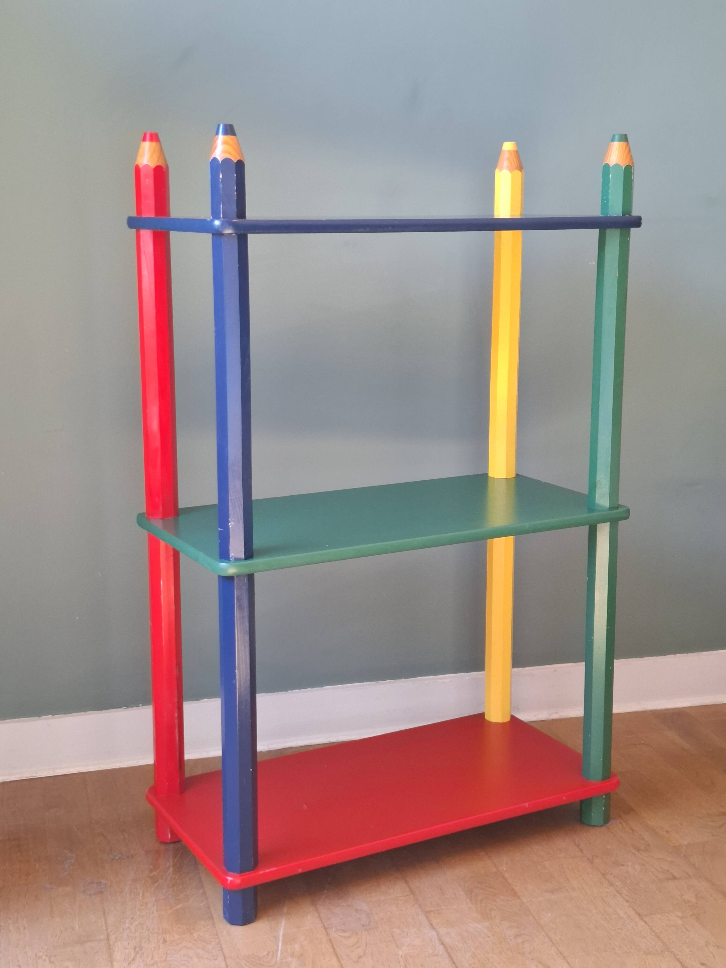 Etagère crayon style Memphis