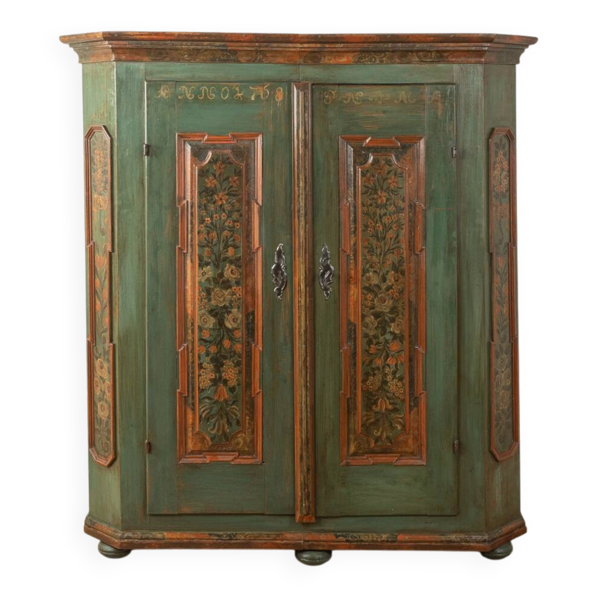 armoire de ferme antique, vintage