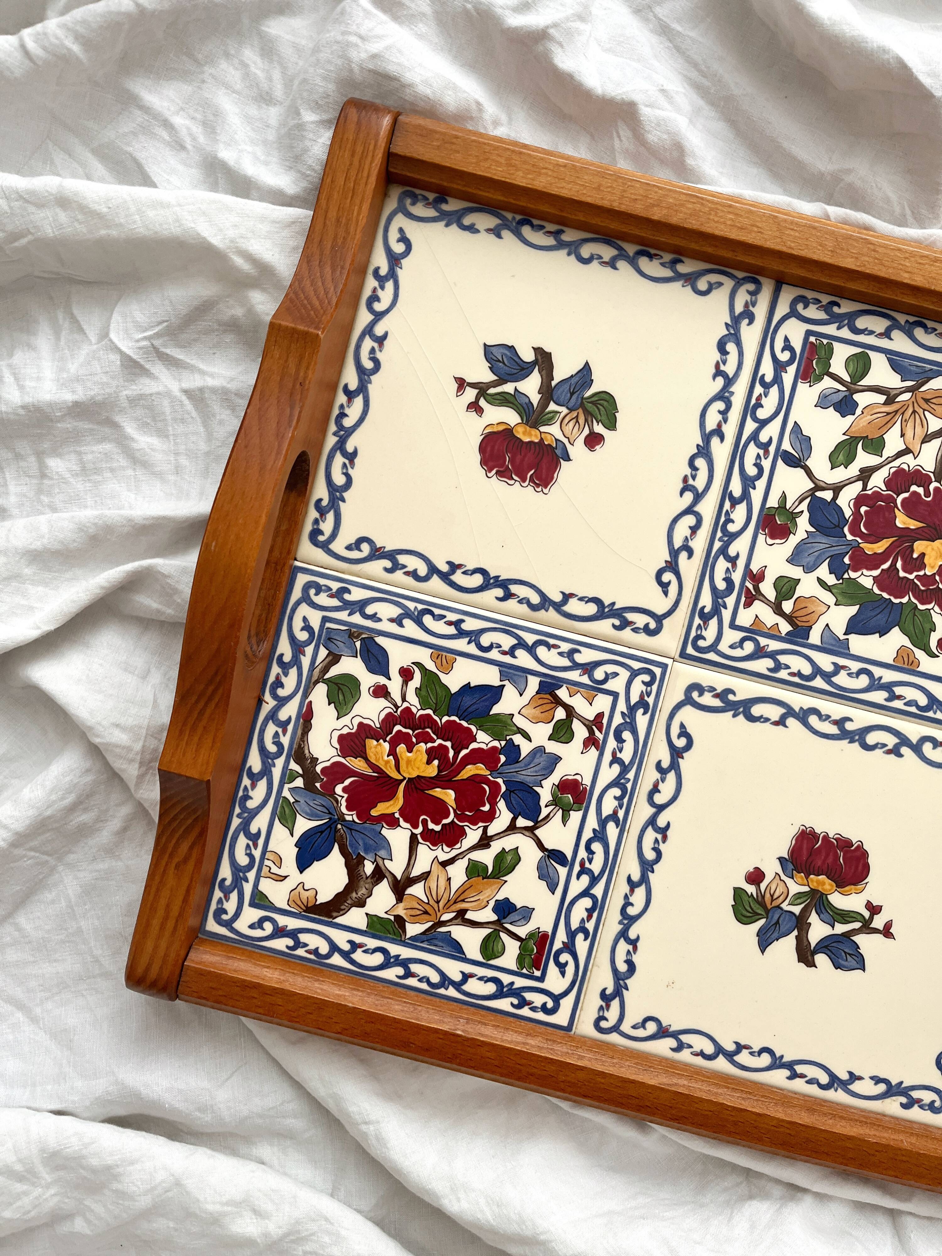 Vintage wooden and earthenware tray from Gien with Peonies decor