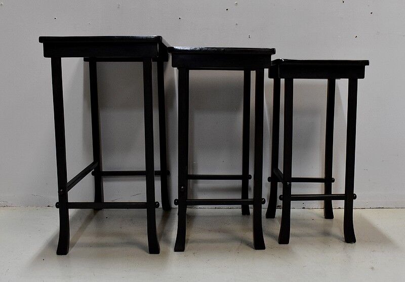 Chinese pull out tables in lase black