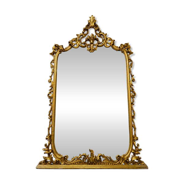 Grand miroir en bois sculpté et doré – Décor rocaille – XXe siècle