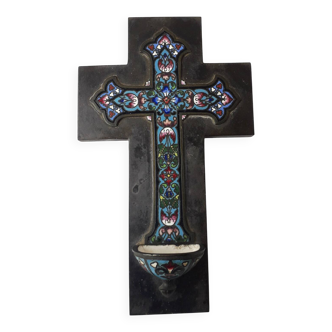 Croix bénitier émaux