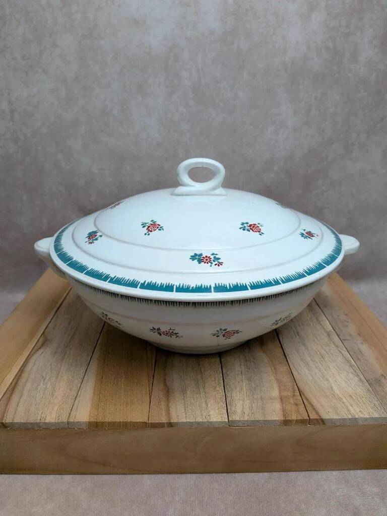 Antique ironstone soup tureen L’Amandinoise