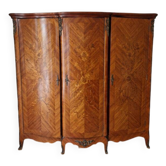 Armoire ancienne en marqueterie – Style Louis XV