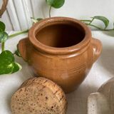 Stoneware pot
