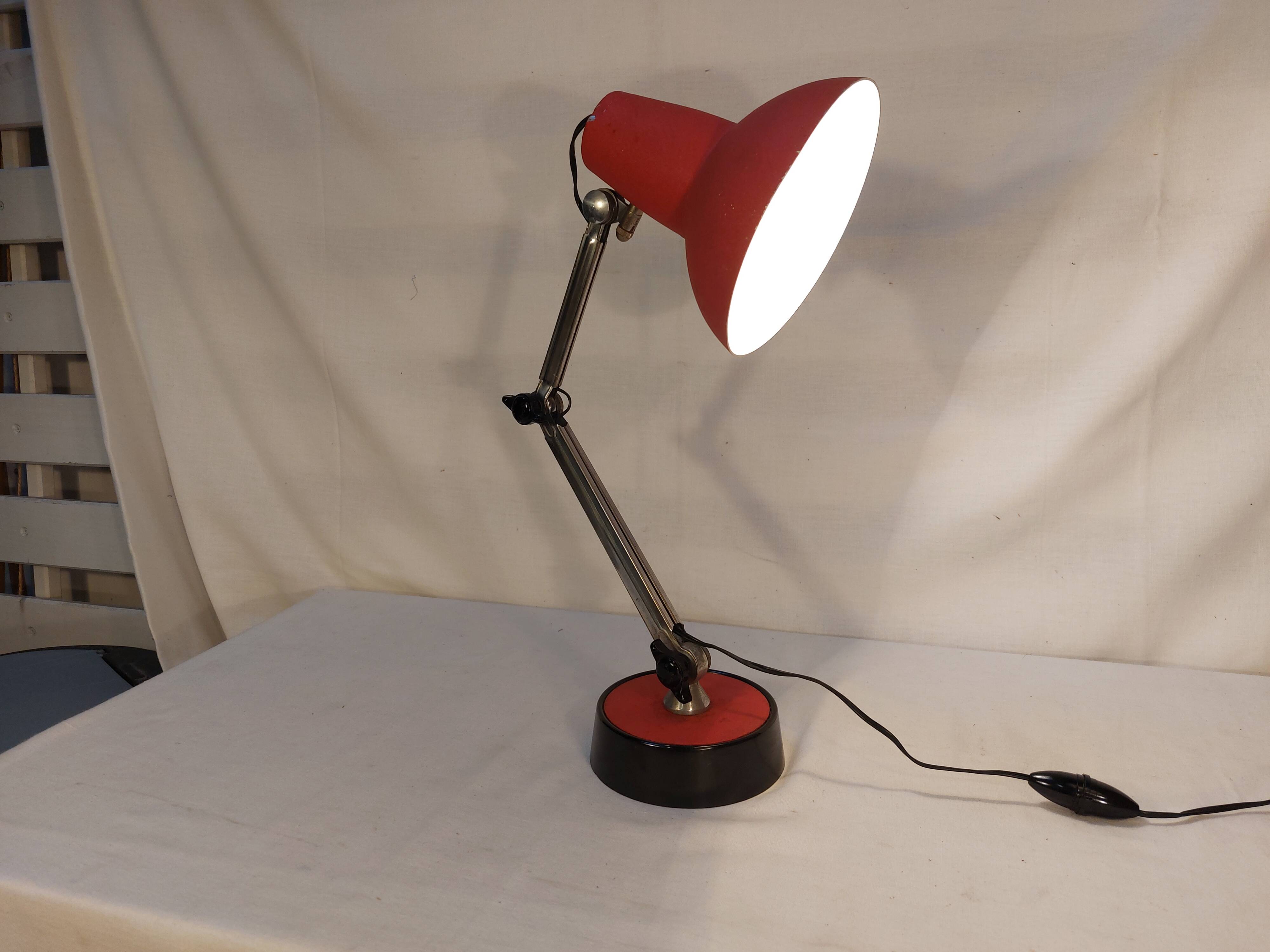 Vintage red articulated desk lamp - 70s/80s