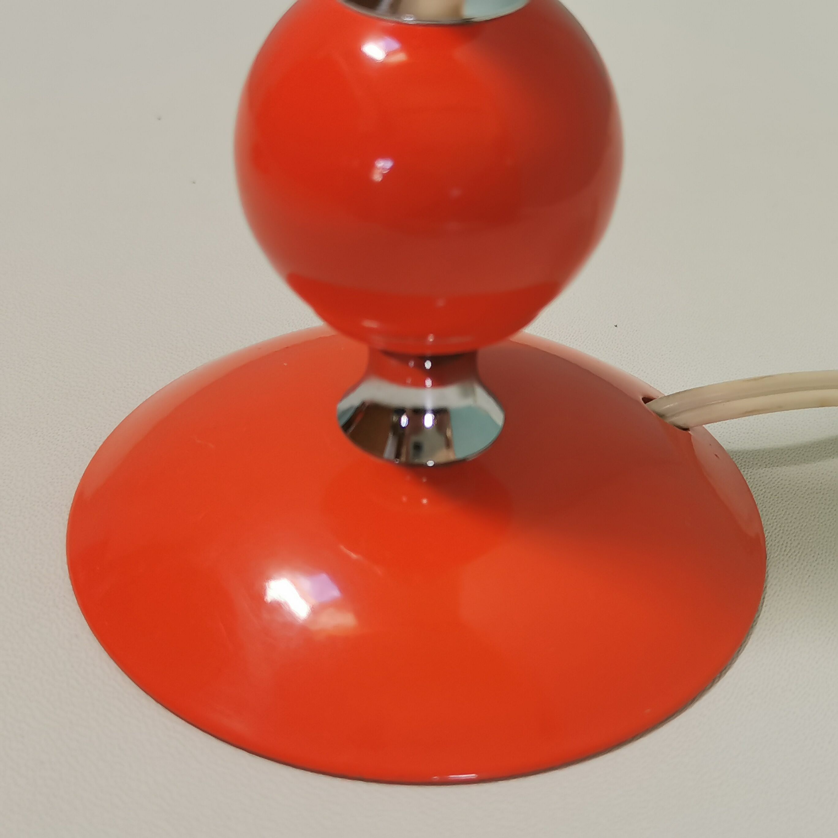 70s lamp feet