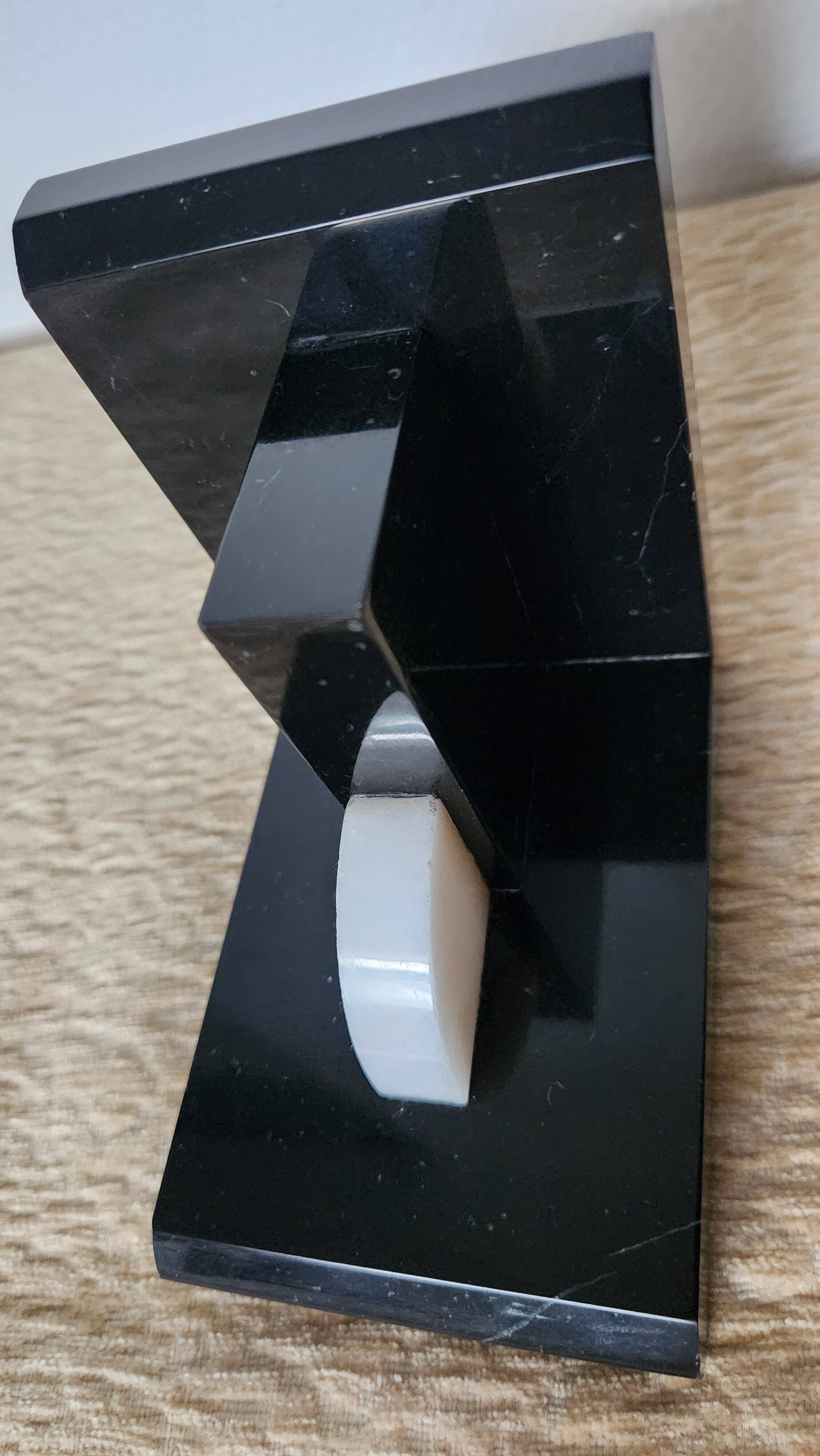 Geometric bookends in black marble and white stone – Art Deco style