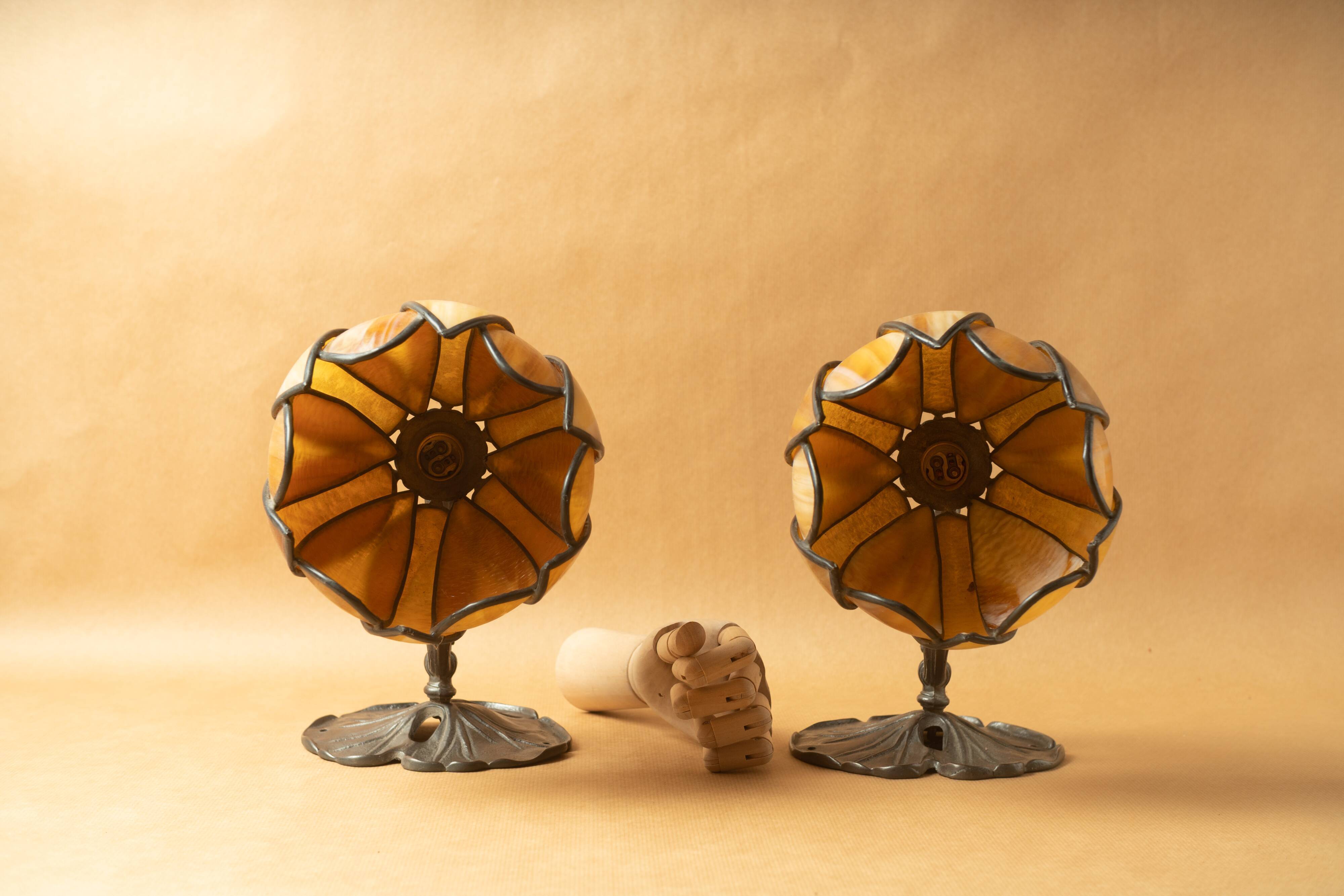 Pair lamps water lilies lotus style Tiffany vintage 90-2000