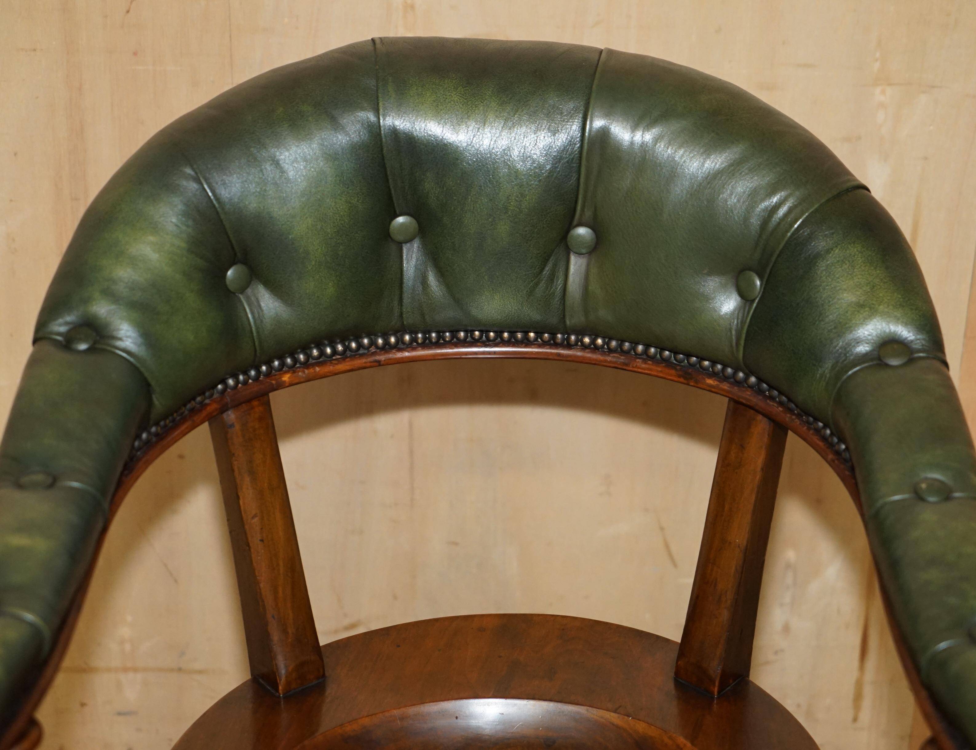 Victorian captain's chair in mahogany and leather