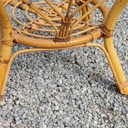 Table basse ronde en rotin plateau en verre des années 70